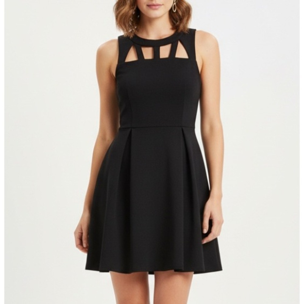 MONTEAU Black STRETCH Ponte Knit CUT-OUT NECKLINE Fit & Flare SKATER DRESS Sz S